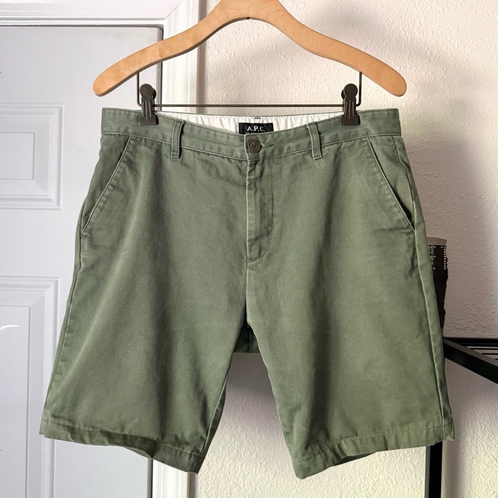 A.P.C. Sage olive green cotton men’s shorts